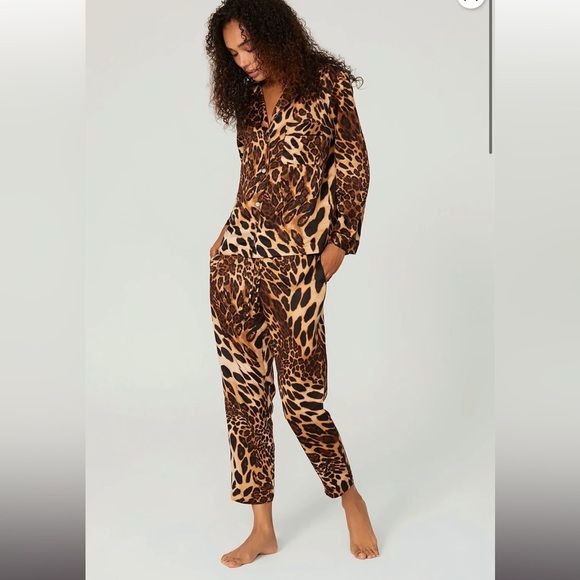 Natori Luxe Leopard Pajama Top, RTR - Picture 1 of 11